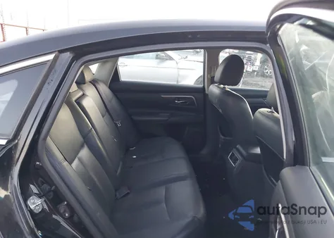 2014 Nissan Altima 2.5 z USA, uszkodzony, nr VIN 1N4AL3AP3EN337383